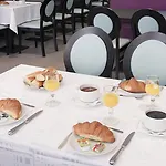 Esplanade Eden Szálloda 3*