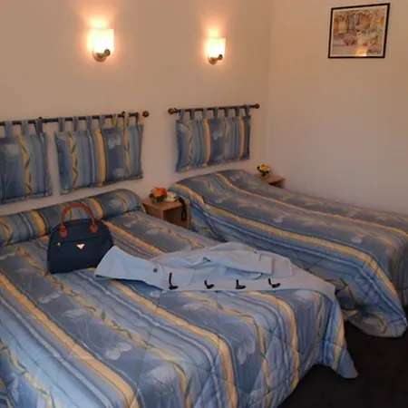 Esplanade Eden 3*