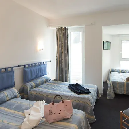 Esplanade Eden Готель 3*