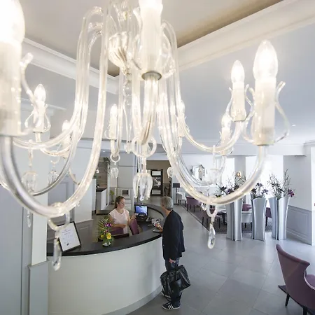Esplanade Eden Hotel 3*