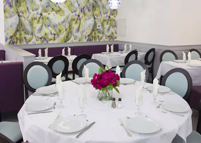 オテル エスプラナード エデン 3*