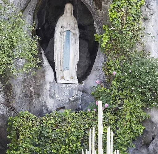 ホテル オテル エスプラナード エデン ルルド