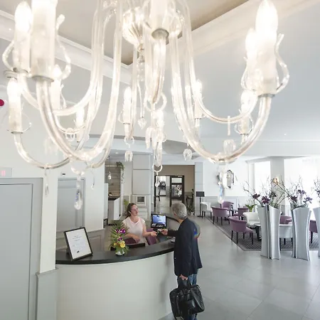 호텔 에스플라나드 에덴 3*