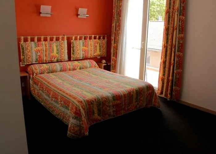 Esplanade Eden Hotel